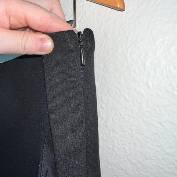 Athleta Black Sienna Cropped Skinny Pants Women's Size 12 - Picture 5 of 9